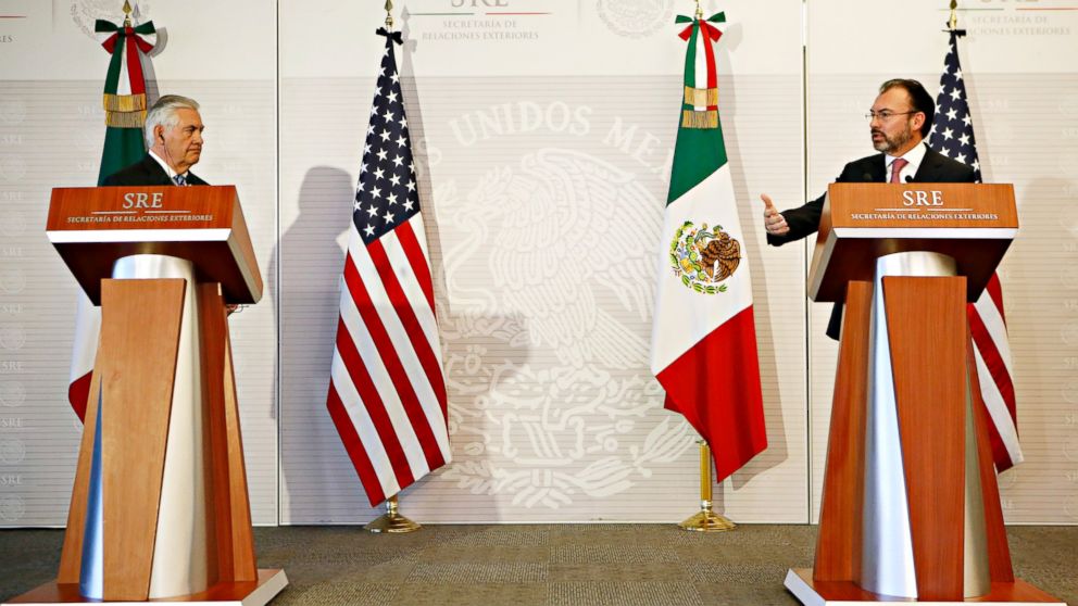 U.S. Secretary of State Rex Tillerson, left, and Mexico's Foreign Relations Secretary Luis Videgaray make a joint statement to the press at the Foreign Affairs Ministry, Feb. 23, 2017, in Mexico City. 