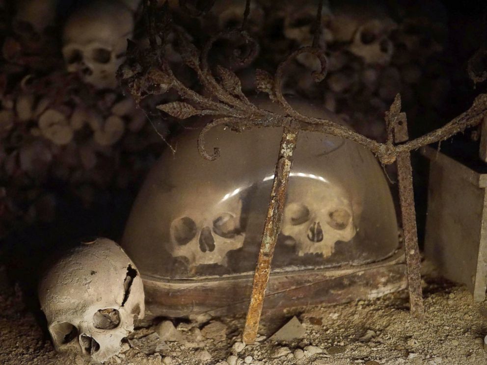 PHOTO: Skulls and bones are seen in the Fontanelle cemetery in Naples, Italy, Oct. 31, 2016.
