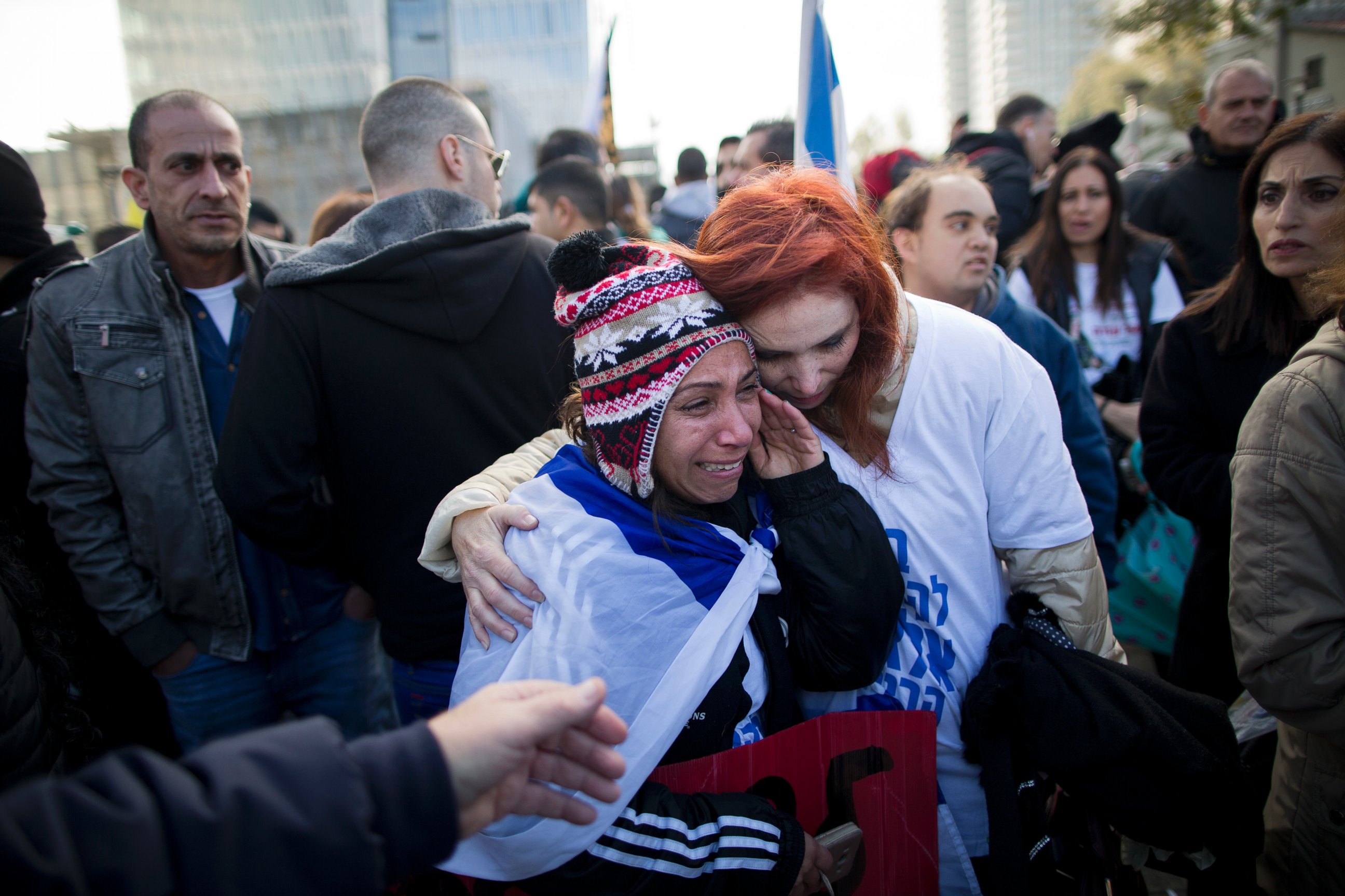 PHOTO: A nationalist supporter of Israeli solider Sgt. Elor Azaria cries outside the Israeli military court in Tel Aviv, Israel, Jan. 4, 2017.