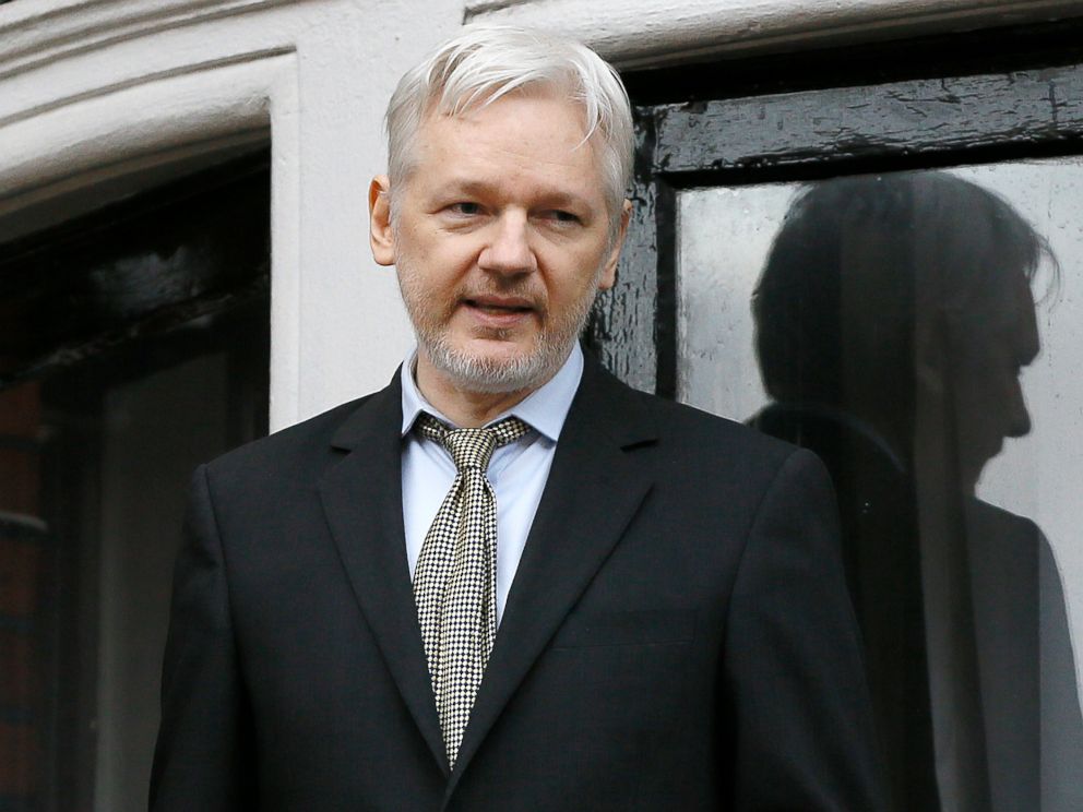 PHOTO: WikiLeaks founder Julian Assange speaks from the balcony of the Ecuadorean Embassy in London, Feb. 5, 2016.