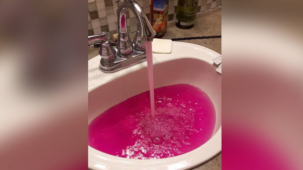Canadian town sorry for pink tap water - BBC News