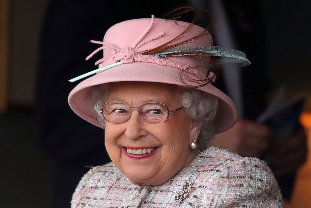 PHOTO: Britain's Queen Elizabeth II smiles as she attends an event at Newbury Racecourse in Newbury, England, April 21, 2017.