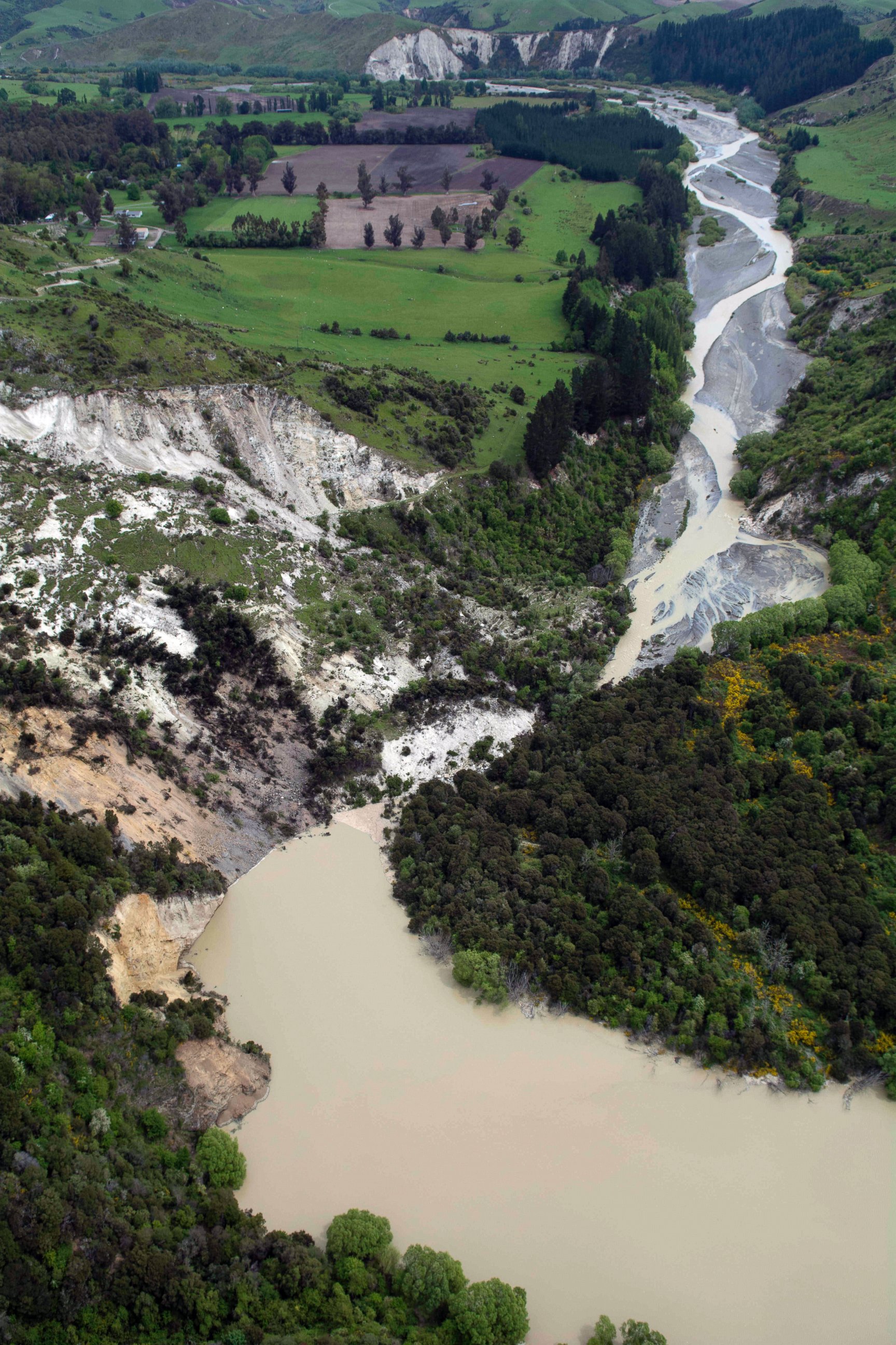 PHOTO: A lake caused by an earthquake slip forms on the Conway River near Kaikoura, New Zealand after a powerful earthquake Monday, Nov. 14, 2016.
