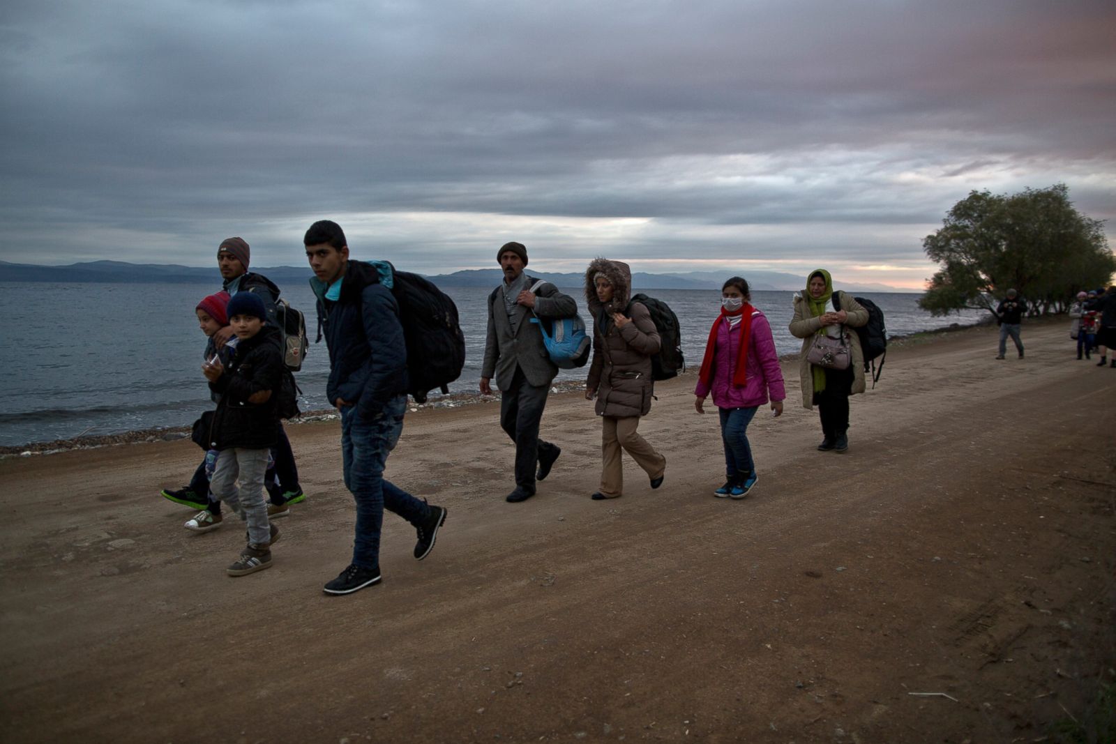 PHOTOS: Migrant Family's Journey From Tumult To Tranquility Photos ...