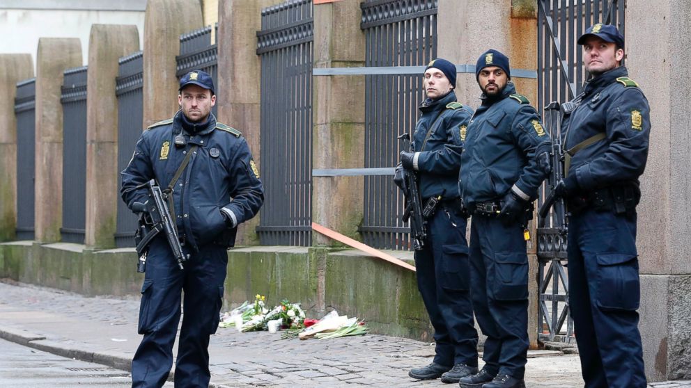 PHOTO: Danish police officers secure the area outside of a synagogue, Sunday, Feb. 15, 2015, where a gunman opened fire in Copenhagen, Denmark.