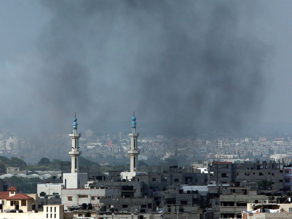 PHOTO: Smoke rises after an Israeli missile strike in Gaza City, northern Gaza Strip, July 18, 2014.