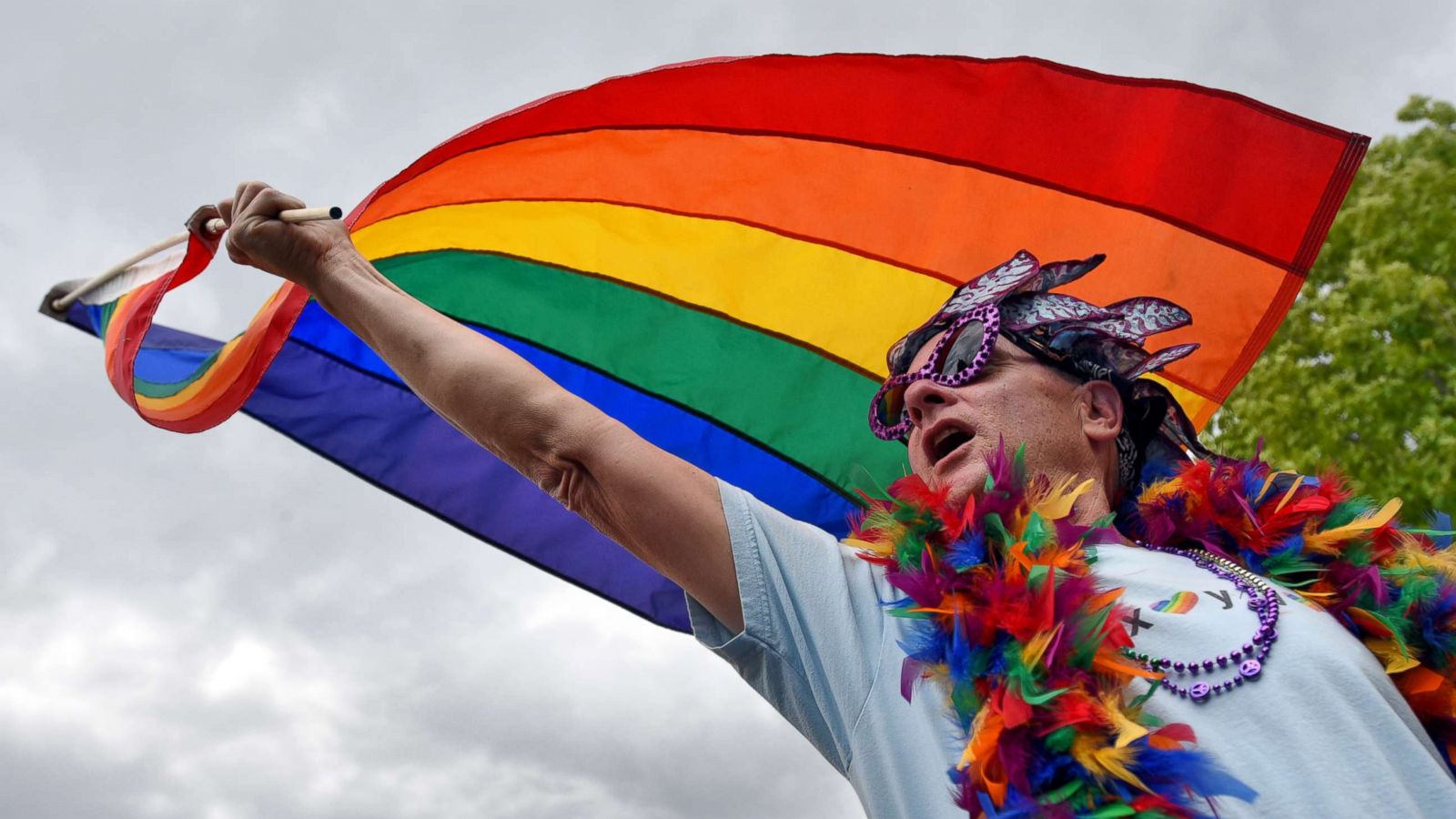 history of the gay pride flag