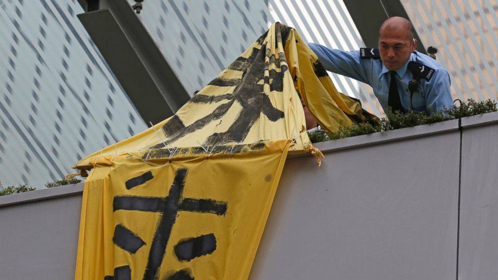 Main Hong Kong Protest Camp Dismantled By Police Abc News