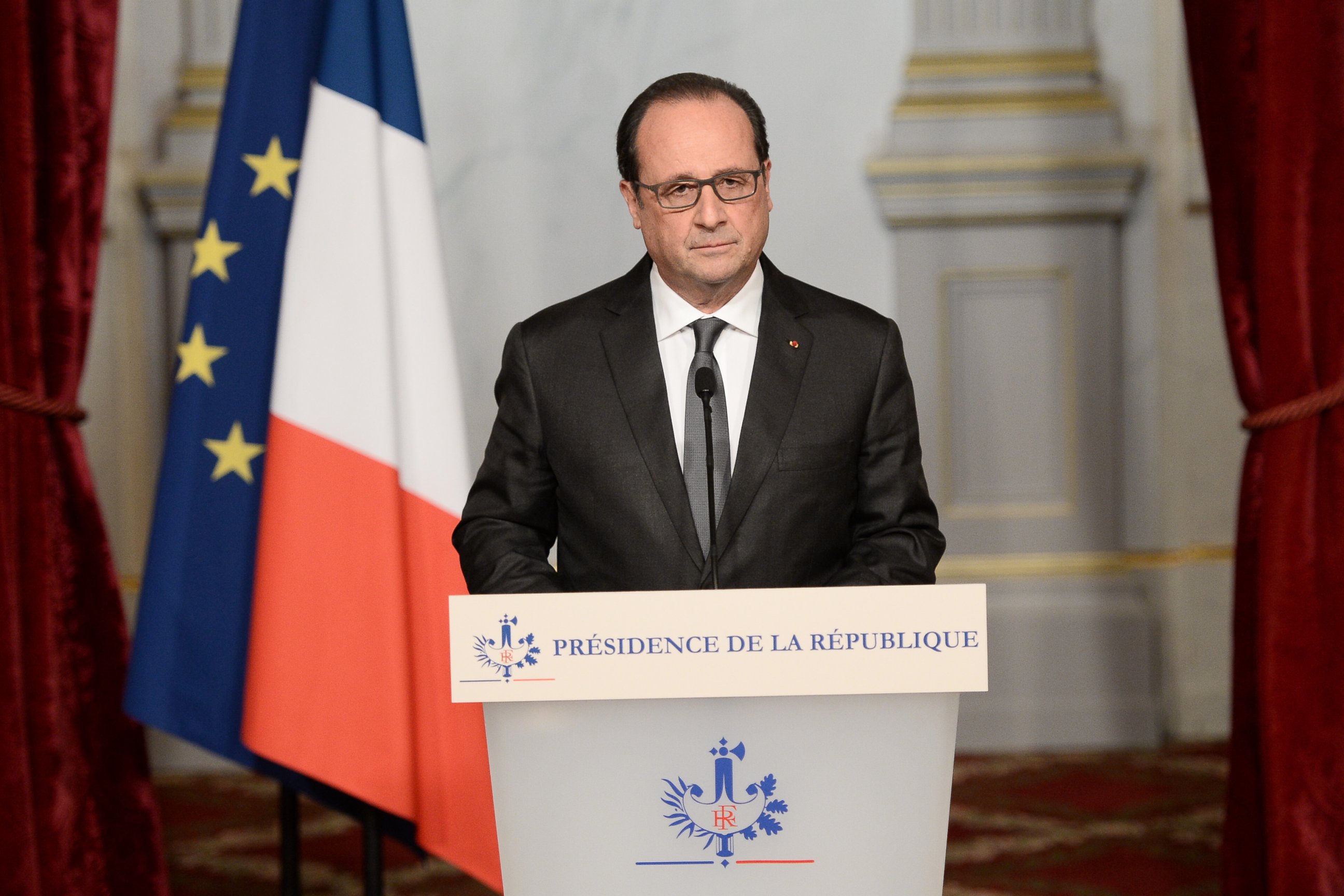 PHOTO: French President Francois Hollande speaks at the Elysee Palace in Paris, Saturday, Nov. 14, 2015, following a series of coordinated attacks in and around Paris late Friday which left at least 127 dead.