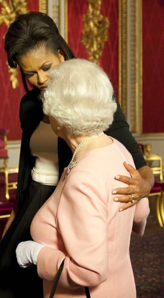 PHOTO: Former first lady Michelle Obama meets with Britain's Queen Elizabeth II at the reception at Buckingham Palace in London, April 1, 2009.