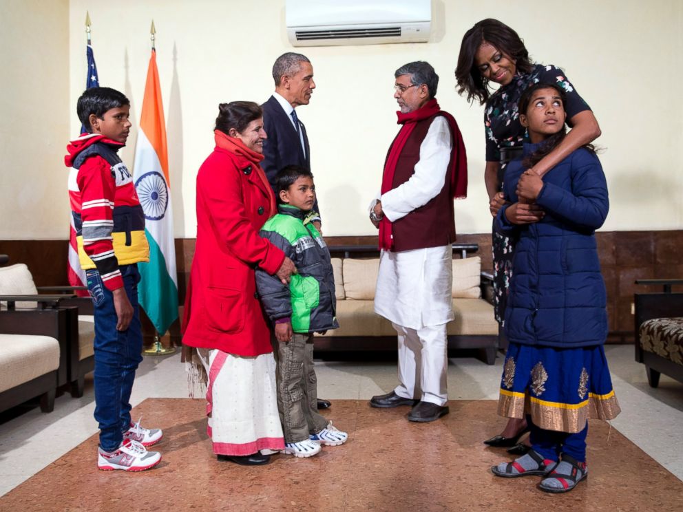 PHOTO: U.S. President Barack Obama and first lady Michelle Obama meet with Kailash Satyarthi, his wife Sumedha, with Deepak, Payal Jangid, front right, and Ayub Khan, at the Siri Fort Auditorium in New Delhi, India, Jan. 27, 2015.