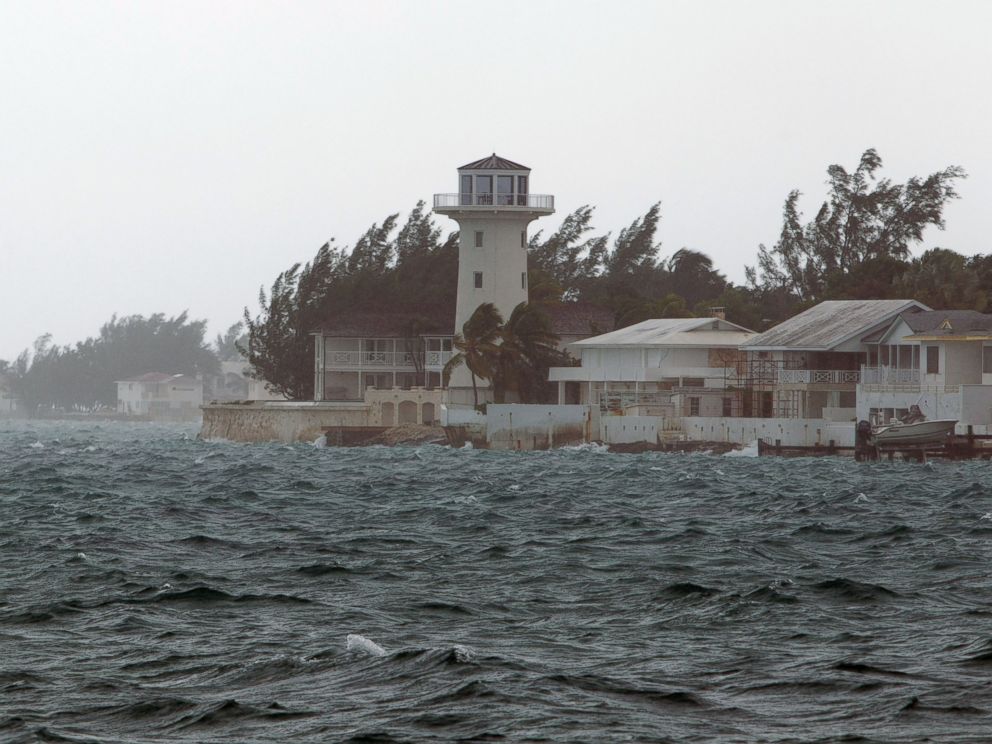 PHOTO: Wind and rain from Hurricane Joaquin affect Nassau, Bahamas, Oct. 2, 2015.