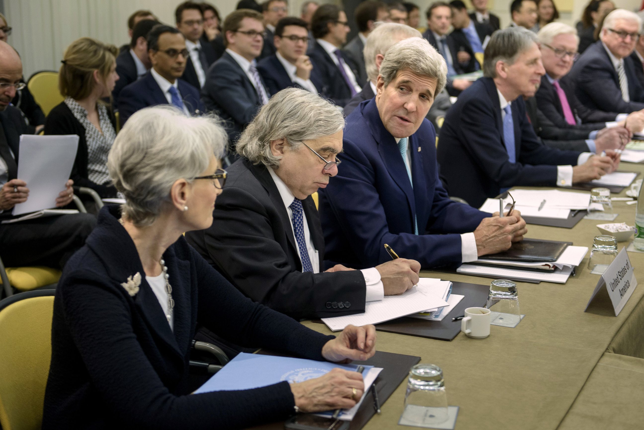 PHOTO: U.S. Secretary of State John Kerry, third left, chats with U.S. Under Secretary for Political Affairs Wendy Sherman, as U.S. Secretary of Energy Ernest Moniz, second right, at the Beau Rivage Palace Hotel in Lausanne, Switzerland, March 31, 2015.