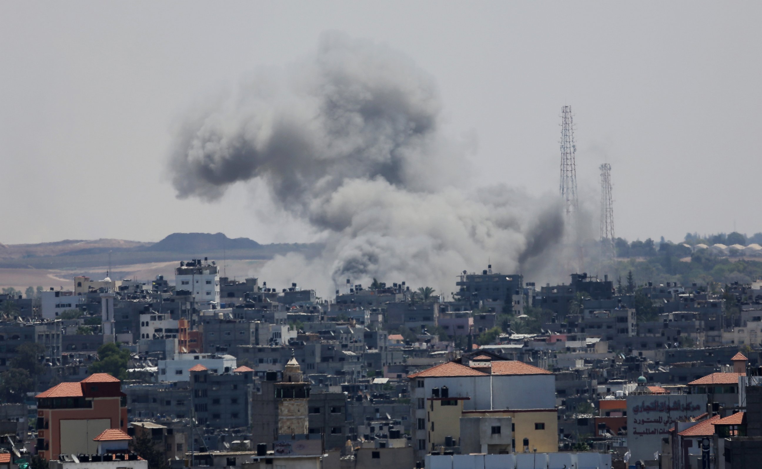 PHOTO: Smoke rises after an Israeli missile strike in Gaza City, July 18, 2014.