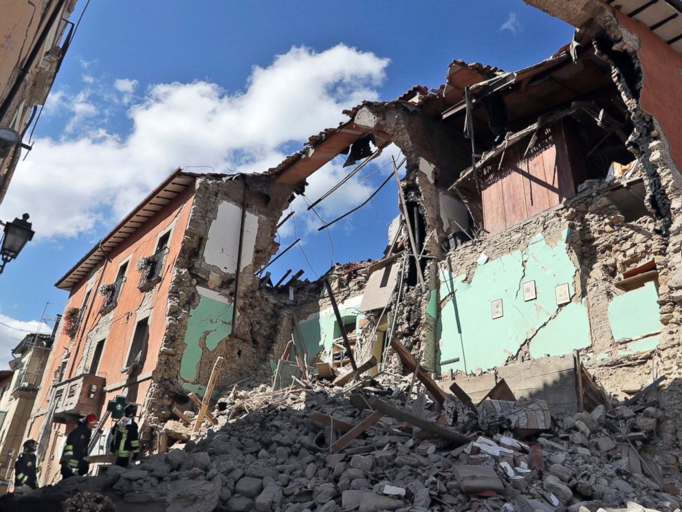 Rescuer Calms Woman Trapped Under Rubble After Italy Earthquake Abc News