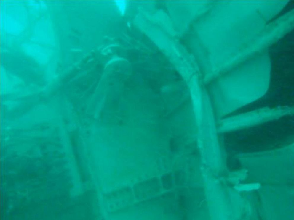 PHOTO: An underwater photo released by Indonesia's National Search And Rescue Agency (BASARNAS) on Jan. 7, 2015 shows wreckage from AirAsia Flight 8501 in the Java Sea.