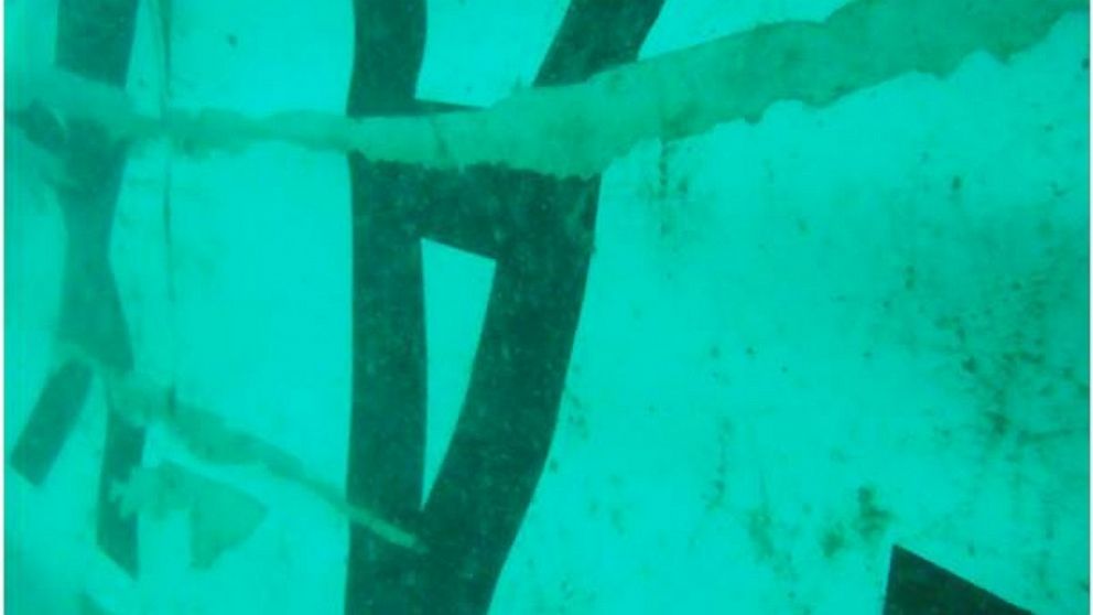 An underwater photo released by Indonesia's National Search And Rescue Agency (BASARNAS) on Jan. 7, 2015 shows wreckage from AirAsia Flight 8501 in the Java Sea.