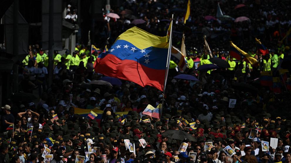 PHOTO: People attend a rally in support of ousted Venezuelan President Nicolas Maduro in Caracas, Venezuela, on Jan. 6, 2026.