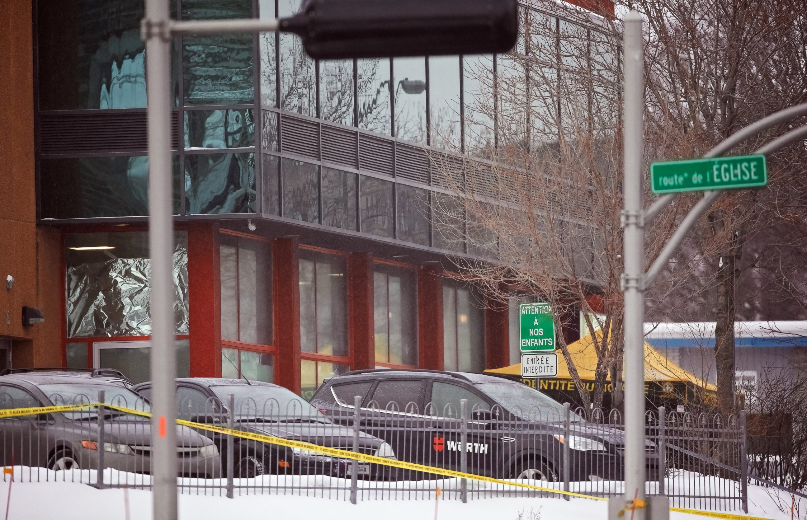 PHOTO: An exterior view of the The Quebec Mosque where two gunmen opened fire during evening prayers, on Jan. 30, 2017, killing six people and injuring eight others, at the Quebec Islamic Cultural Centre in Quebec City, Quebec, Canada, Jan. 29, 2017.