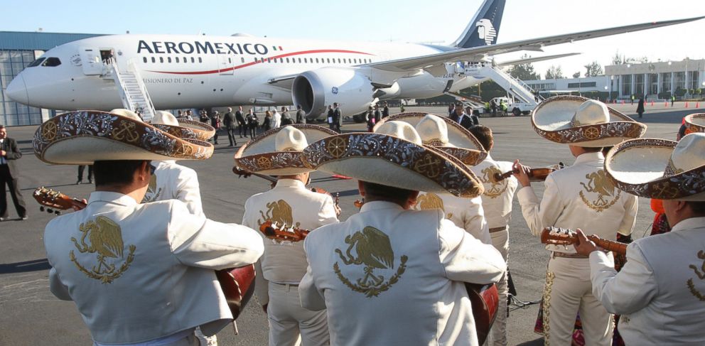 PHOTO: Mariachis perform as they say goodbye to Pope Francis at the Benito Juarez International Airport in Mexico City, Mexico, Feb. 17, 2016. 