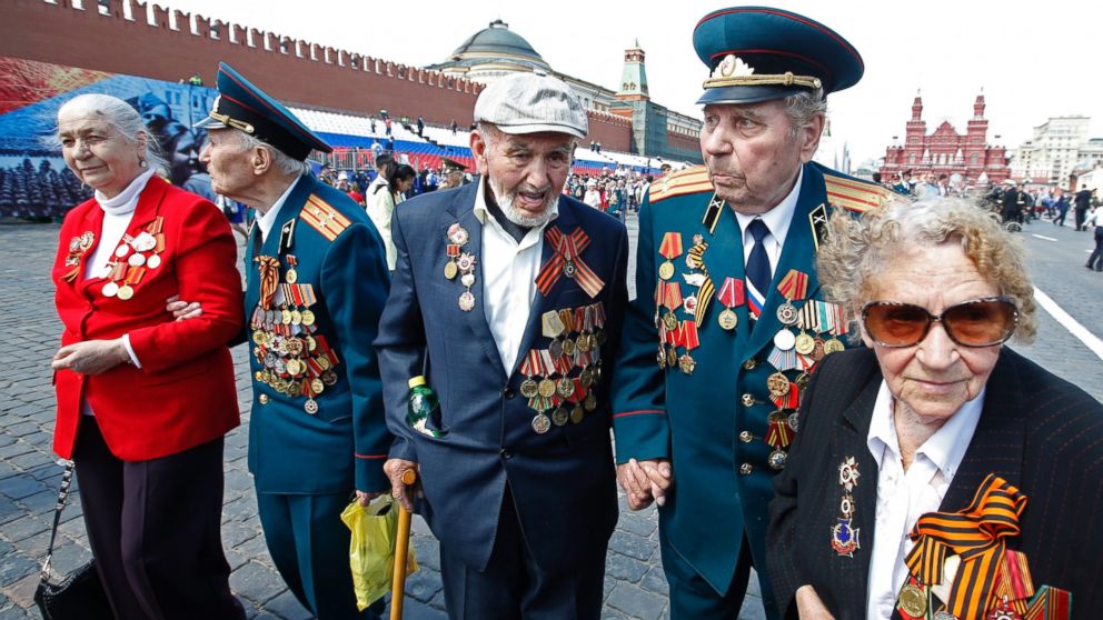 PHOTO: Russian veterans leave after a military parade on Red Square in Moscow, May 9,2016. Russia celebrated the 71st anniversary of the victory over Germany in the World War II. 