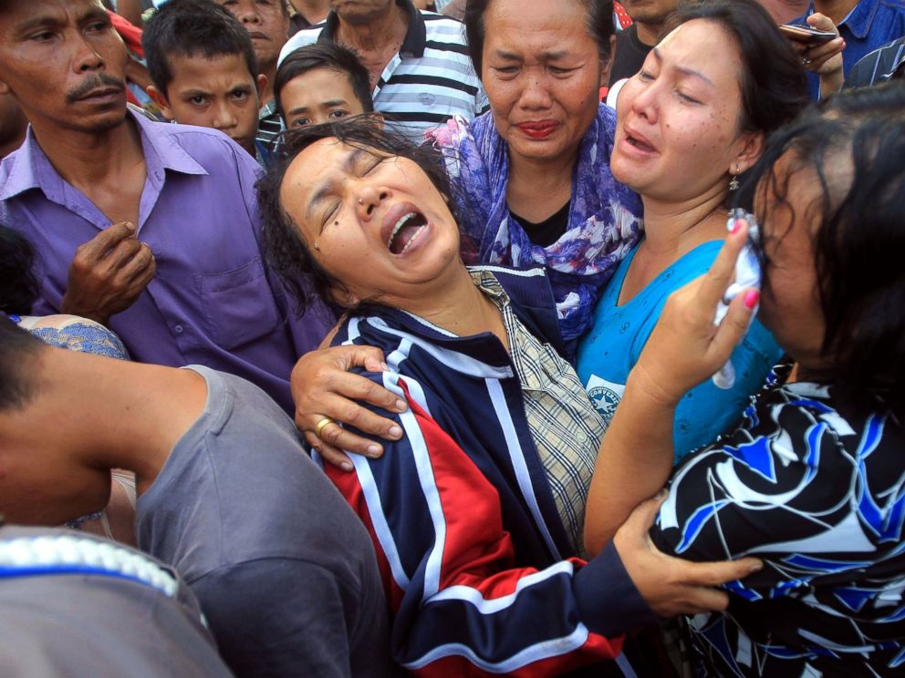 Horrifying Scenes From Indonesia In Desperate Search For Plane Crash ...