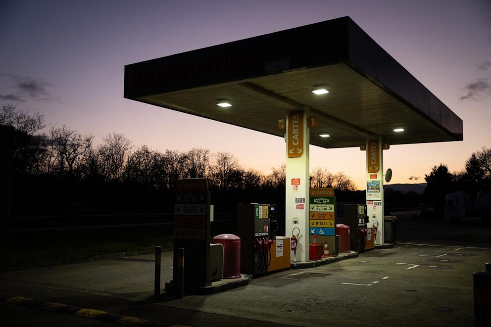 PHOTO: This photograph shows an empty gas station in Lutterbach, eastern France, on April 1, 2026.