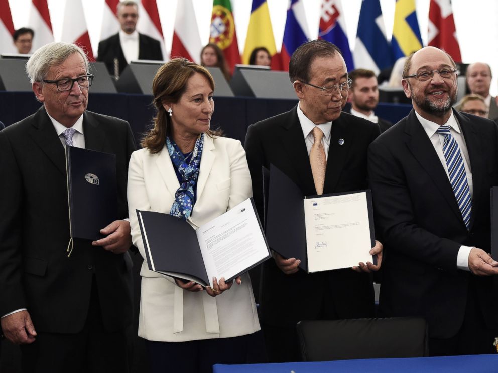 PHOTO: European Commissions President Jean-Claude Juncker, Frances Minister for Ecology, Sustainable Development/Energy Segolene Royal, UN Secretary-General Ban Ki-moon and European Parliament President Martin Schulz in France, on Oct. 4, 2016.