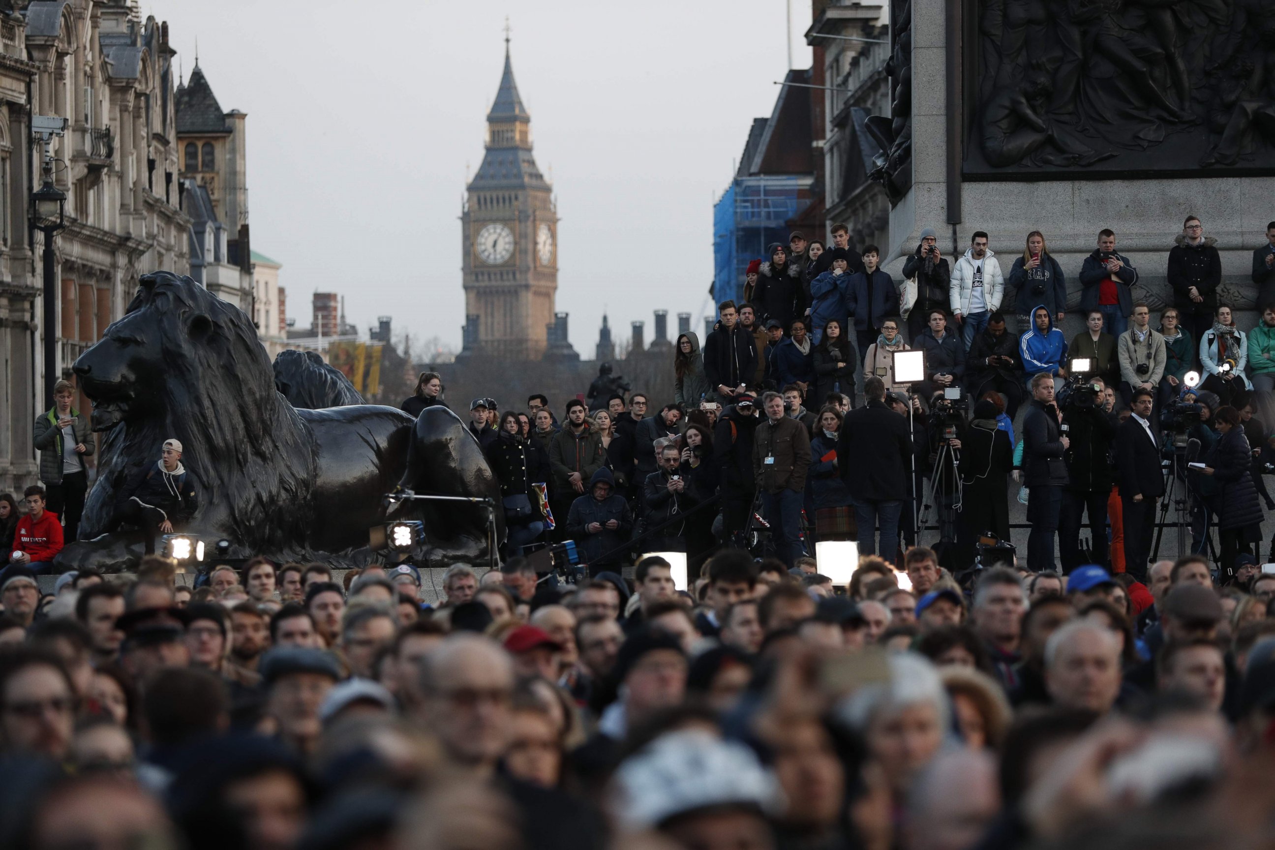 PHOTO: People gather for a vigil in Trafalgar Square in central London, on March 23, 2017, in solidarity with the victims of the March 22 terror attack at the British parliament and on Westminster Bridge. 