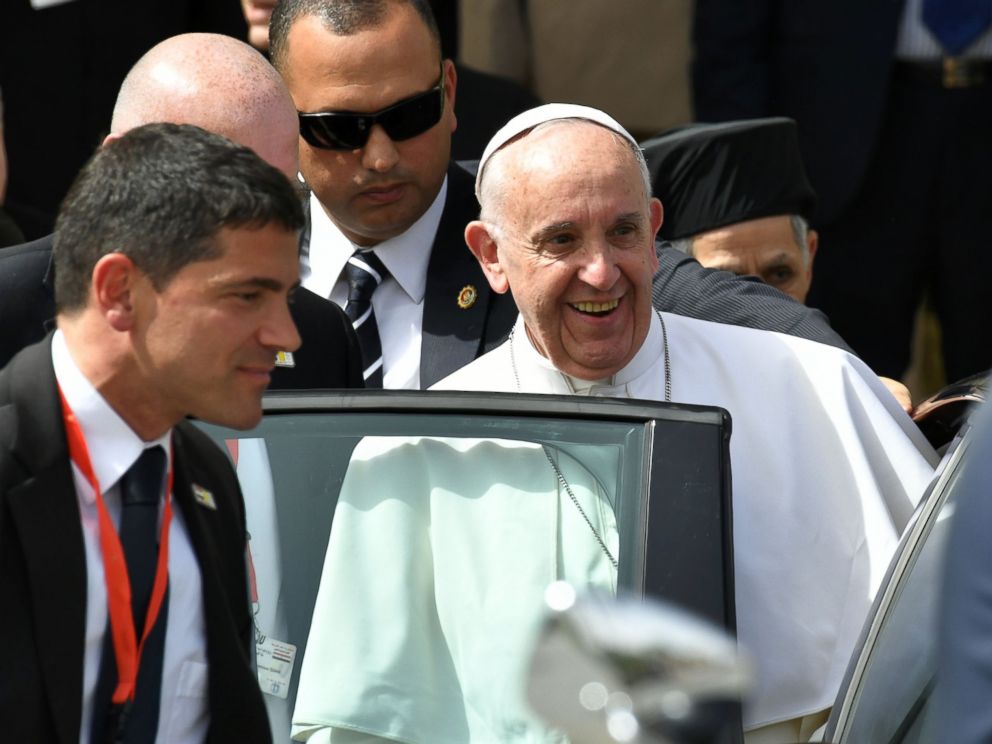 PHOTO: Pope Francis leaves Cairos International Airport upon his arrival in the Egyptian capital on April 28, 2017.