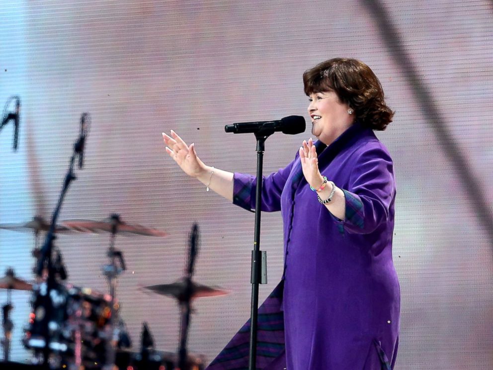 PHOTO: Singer Susan Boyle performs ?Mull of Kintyre? during the Opening Ceremony for the Glasgow 2014 Commonwealth Games at Celtic Park, July 23, 2014, in Glasgow, Scotland.