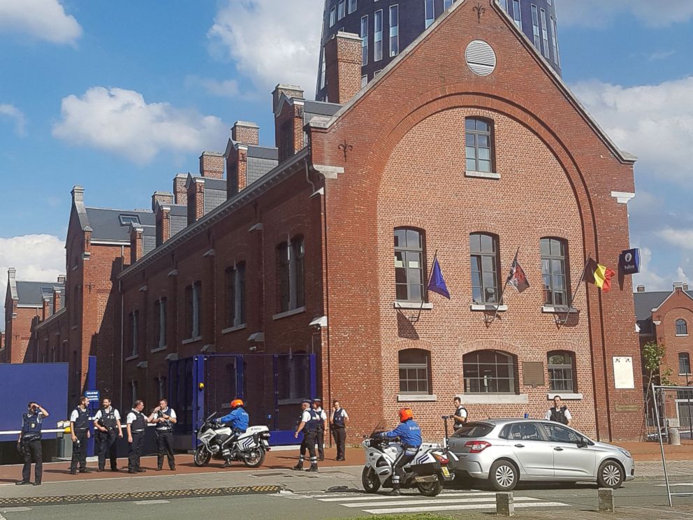PHOTO: Police secure the area around a police building following a machete attack in Charleroi, Belgium, Aug. 6, 2016.