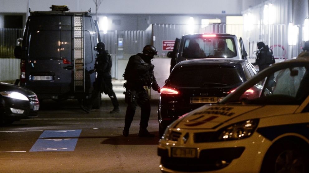 French Police Carry Out 128 Raids Overnight As Hunt For Paris Attack ...