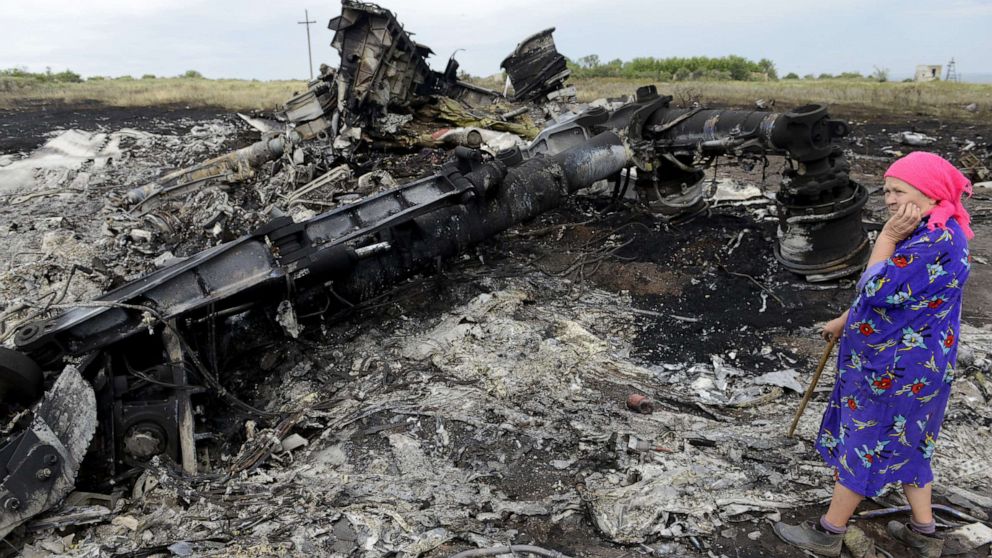 Dutch prosecutors charge 4 in shooting down of flight MH17 over eastern