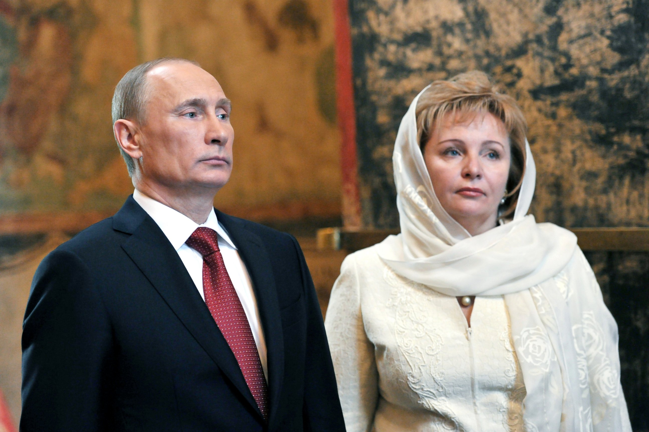 PHOTO: Russian President Vladimir Putin and Lyudmila Putina attend a service at Blagoveshchensky (the Annunciation) cathedral  in Moscow's Kremlin, May 7, 2012.