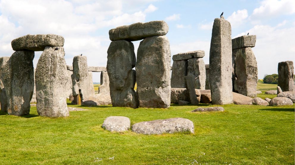 The World Heritage Neolithic site of standing stones at Stonehenge, Amesbury, Wiltshire, England.
