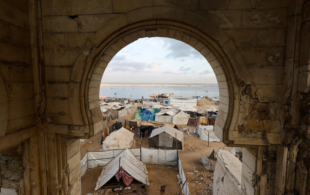 PHOTO: Palestinians take shelter in tents in Gaza City, on Nov. 12, 2025.