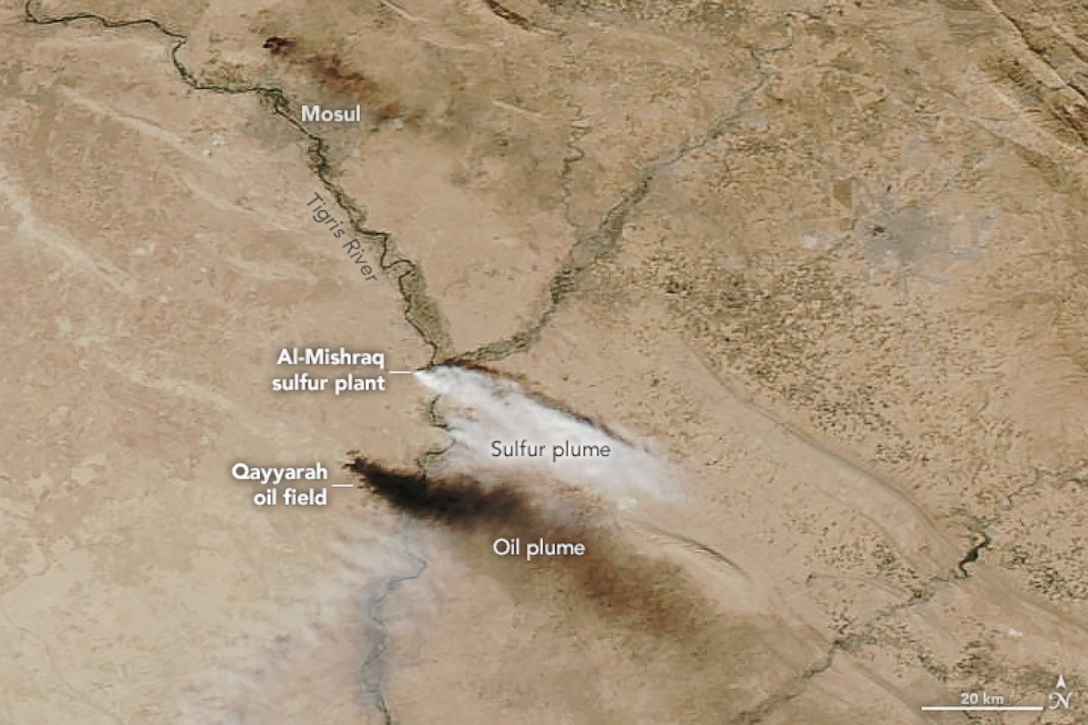 PHOTO: This satellite image from October 22, 2016 shows the sulfur and oil plumes spreading outside of Mosul. ISIS is reported to have set fire to oil fields and sulfur plants to provide cover during the October battle by Iraqi forces to retake Mosul.
