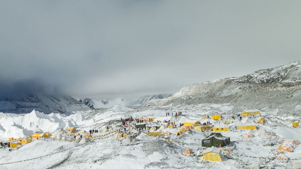 Nepal Earthquake For Climbers On Mount Everest A Terrifying Tragedy Abc News