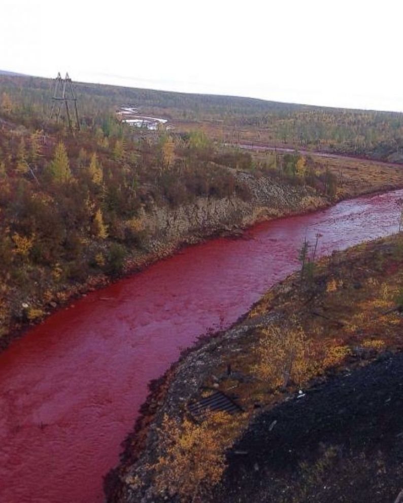 Gæstfrihed i stedet landmænd River in Russia Mysteriously Turns Blood Red - ABC News