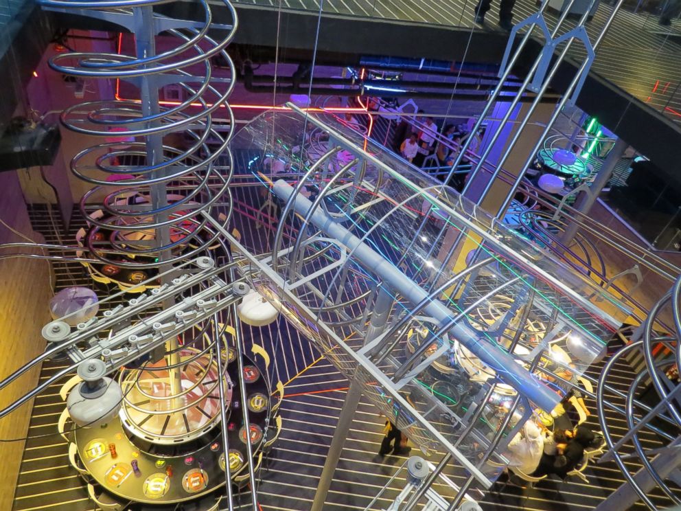 PHOTO: A new roller coaster restaurant called ROGO's has opened at the Yas Mall in Abu Dhabi, United Arab Emirates.