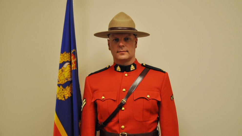 Mountie in 'Most Canadian Photo Ever' Humbled by Reaction to Image ...