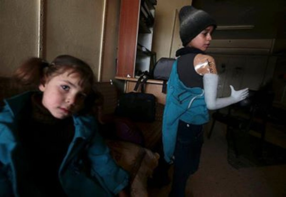 PHOTO: Omar, 13, lost his right arm. Now he wears a prosthetic made from part of a mannequin.