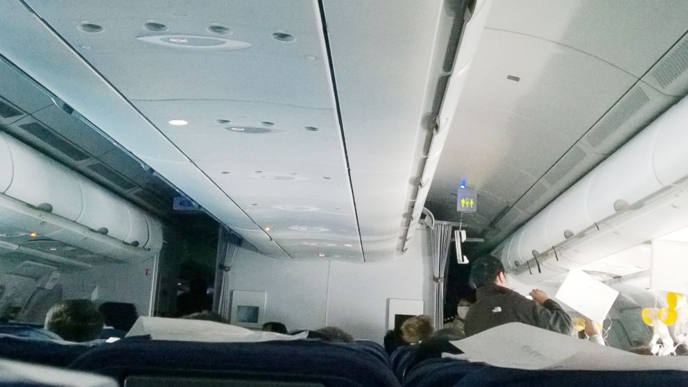PHOTO: Severe turbulence struck a South African Airways plane that was heading to Hong Kong, injuring passengers and crew, July 16, 2014.