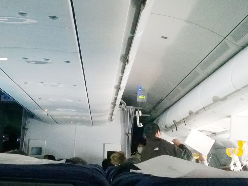 severe-turbulence-sends-passengers-flying-from-their-seats-abc-news