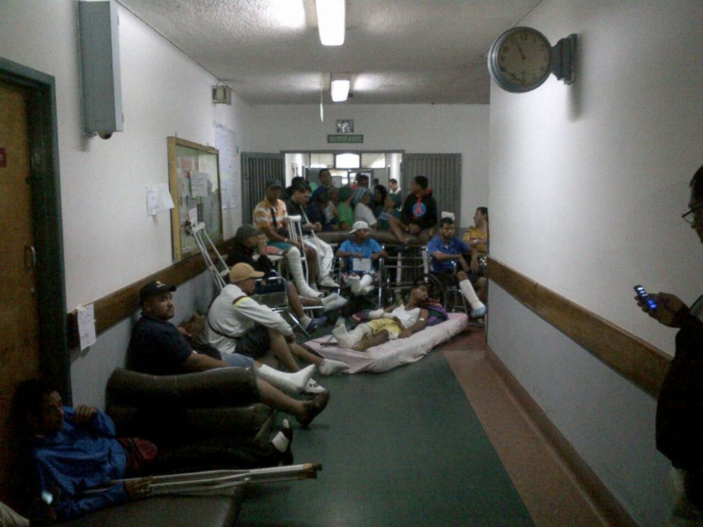 PHOTO: At Venezuela's Hospital Universitario in Caracas, neurosurgery patients staged a protest in front of the operating rooms demanding treatment on June 30, 2016.