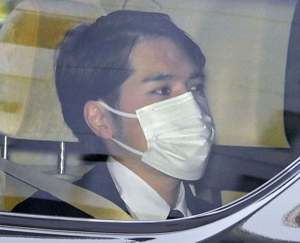 PHOTO: Kei Komuro, fiance of Japan's Princess Mako, sitting in a car arrives at Akasaka Estate to meet her parents Crown Prince Akishino and Crown Princess Kiko in Tokyo, Oct. 18, 2021. 