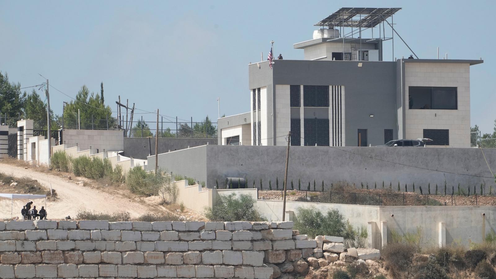 Palestinian American confronts Israeli settlers who besieged his home - ABC News