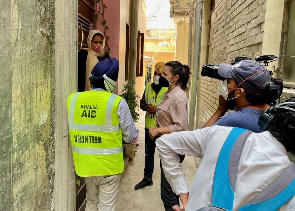 PHOTO: ABC News followed Khalsa Aid as volunteers delivered life-saving aid across New Delhi.
