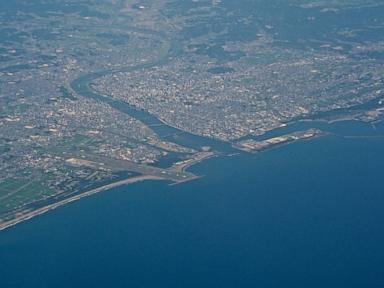 Tsunami advisory lifted after strong earthquake hits Japanese coast